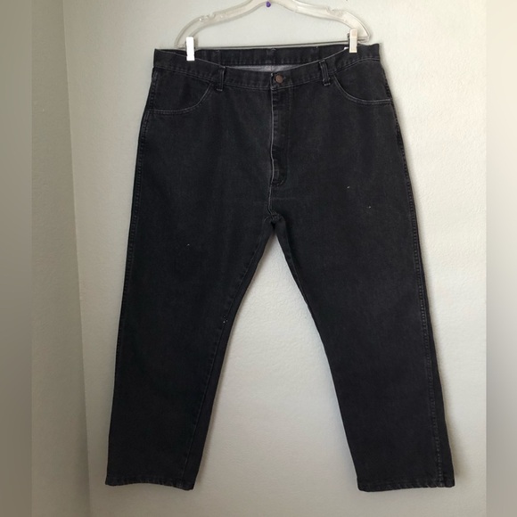 Wrangler Black Washed Jeans Labeled 42x29 - Picture 1 of 9